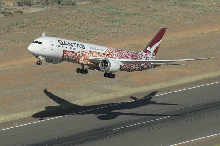 qantas-dreamliner-720x720.jpg