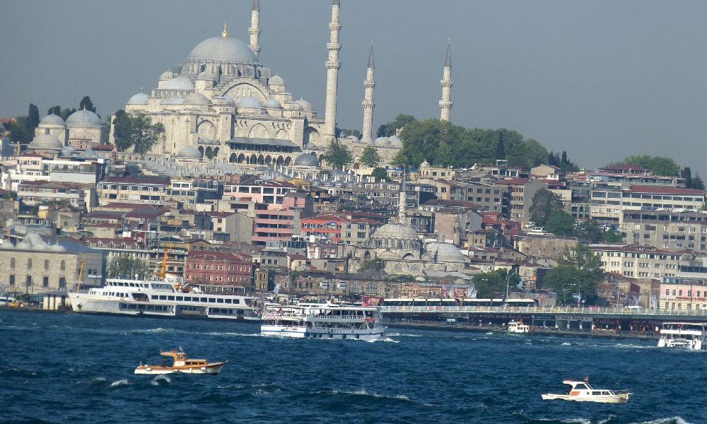 Стамбул какое море дома в турции